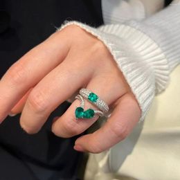 Wedding Rings 2023 Women Trendy Double Simulation Emerald Stone For Micro Zircon Vintage Finger Ring Banquet Jewelry