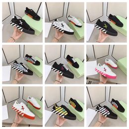 Shoes Low 2023top Off Woman White Desiger Round Toe Lace Up Vulcanised Comfortable Women Men's Outdoor Sneakers Breathable Canvas R808