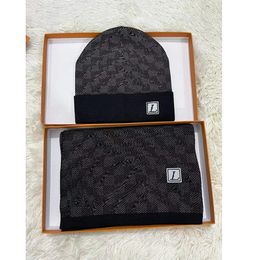 Klassische Gitter Wintermützen Designer Knochenkappe Männer Frauen Paar Schal Hut Zweiteiliger Anzug Schal Mützen Schals Sets mit Box