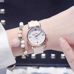 Wristwatches 2pcs/set Gift Beautifully Packed Watch Bracelet Set Ladies Fashion Simple Belt Quartz Strawberry