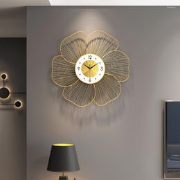 Wall Clocks Minimalist Design Bedroom Watch Silent Luxury Fancy Modern Gold Stylish Clock Living Room Metal Horloge Home Decor