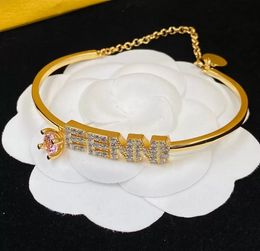 18K Gold Plated Bangle Classi Charm Bracelets Women Fashion Brand Designer Pink Diamond Ladies Luxury Jewelry Wedding Birthday Party Gifts