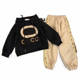 g Set per bambini Baby vende nuovi vestiti autunnali Vestiti di moda Set Bambino Ragazzo Ragazza Modello Casual Top Bambino Pantaloni larghi 2 pezzi Designer Outfit Abbigliamento W6lc #