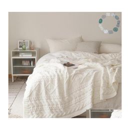 Blankets Modern Fashion Ivory Fleece Blanket Sofa Office Nap Knitted Thread Throw Bed Bedspread Winter Warm Twisted Flower Drop Deli Dh8Gu