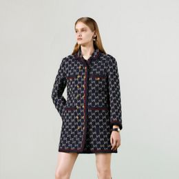 Modische Damenanzüge, Designerkleidung, Blazer mit vollen Buchstaben, Frühlingsneuheiten, Oberteile A86