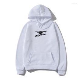 Men's Hoodies Stree Wear Skater Boy Skateboarding Skating Man Cool Fashion Hoodys Men 2023 Summer Warm Hoodie Custom Design Pullover