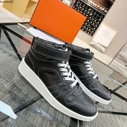luxury designer Men's leisure sports shoes fabrics using canvas and leather a variety of comfortable material with box size38-45 hm0003651
