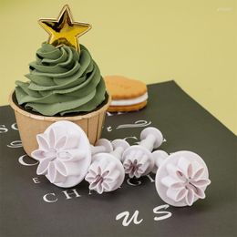 Baking Moulds 4Pcs Wedding Daisy Flower Cake Plunger Fondant Cookie Cutter Mold Plum Decorating Biscuit Stamps For Kitchen Accessories