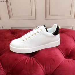 Screener sneaker beige leather Shoes Italy vintage men womens Red Web stripe Luxurys Designers Sneakers Bi-color rubber sole Classic Casual Shoe 35-45 MKJI5487884