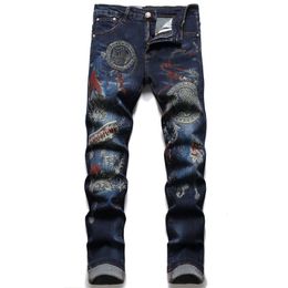Novos jeans calças chino calças masculinas estiramento calças justas lavadas em linha reta magro bordado retalhos rasgado masculino tendência marca motocicleta JEANS-C05