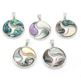Pendant Necklaces Exquisite Shell Brooch Natural Abalone Charms For Making Women Men Jewerly Necklace Gift 42x42mm