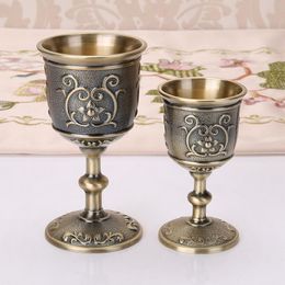 Mugs Vintage Classical Metal Wine Cup Handmade Small Goblet Household Copper Glass Carving Pattern Creative Drinkware