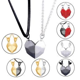 Pendant Necklaces 2Pcs/Lot Magnetic Couple Necklace Heart Punk For Men Wedding Jewelry Valentine's Day Gift