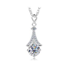 Pendant Necklaces Trendy 925 Sier 1Ct D Colour Moissanite Eiffel Tower Necklace For Women Plated White Gold Charm Neckalce Pass Drop Dhes1