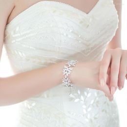 Bangle Elegant Zircon Bridal Leaf Bracelet Jewellery For Women Luxury Wedding Accessories Crystal Flower Birthday Jewellery