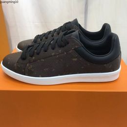 luxury designer shoes casual sneakers breathable Calfskin with floral embellished rubber outsole very nice mkjlyh255