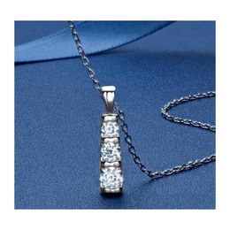Pendant Necklaces Trendy 925 Sier 3 Stone 0.6Ct D Colour Vvs1 Moissanite Necklace For Women Plated White Gold Gem Necklacespendant Dr Dh6Xr