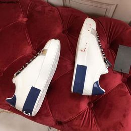 Designers Shoes Men Women Luxury Casual Shoes Pull-On Sneaker Fashion Breathable White Spike Sock size35-45 hm05877