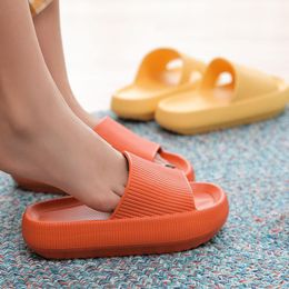 Slippers Ladies 4 CM Platform Summer Beach EVA Soft Soles Non-Slip Sandal Casual Couples Indoor Bathroom Shoes