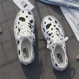 Dress Shoes Women Canvas Sneakers Cow Print Patchwork White Shoes Brand Lovely Girls Thick Heel Sneakers Designer Low Top Running Platform 0120V23