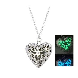 Lockets Glow In The Dark Necklace Opening Heart Aromatherapy Essentials Oil Diffuser Floating Charms Necklaces For Women Fashion Dro Otryv