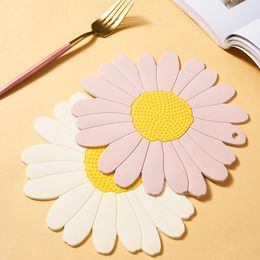 Table Mats & Pads Insulation Pad High Temperature Household Casserole Mat Flower Soft Glue Thickened Bowl Dining PlacematMats MatsMats