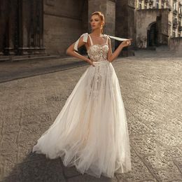 Wedding Dress Fashion Sweetheart Neckline Lace Appliques Bridal Gowns Custom Made Spaghetti Strap 3D Flowers Tulle