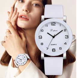 Relógios de quartzo da marca LVPAI para mulheres de luxo Braça branca Ladies Relógio criativo 2023 RELOJES MUJERWRISTWATCHES WRISTWATC