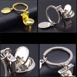 Keychains High Quality 2pcs Selling Creative Metal Toilet Key Ring Trinket Holder Fashion Crafts Gift Car Chain Bag Pendant