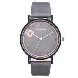 Wristwatches Creative Couple Dial Fashion Quartz Clock Watch Leather Band Analogue Round Lovers Wrist Watches Reloj Hombre Deportivo A4