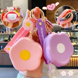 Keychains 2023Lovely Girl Korean Version Flower Pocket Wallet Key Chain Fashion Couple Backpack Creative Pendant Gift