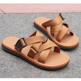 Sandalen Sommer Mode Männer Schuhe Vintage rutschfeste Strand Slip-On Herren Reise Hause Flip Flop Hausschuhe Schwarz Braun sandalen