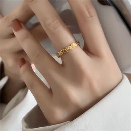 2024 Geometric Floral Pattern Design Ring Brazil Russia Retro Fashion Personality Titanium Steel Gold Plated Ring for Women 987