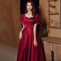 Ethnic Clothing Burgundy Satin Bridal Wedding Long Party Dress Elegant Sweetheart Neck Slim Banquet Gown S-3XL Temperament Pleated Dresses