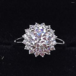 Cluster Rings 18K Au750 White Gold Women Wedding Party Engagement Ring 1 2 3 4 5 Round Sunflower Moissanite Diamond Elegant