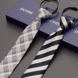 Bow Ties High Quality 2023 Designers Brands Fashion Business Casual 6cm Slim For Men Plaid Grey Zipper Necktie With Gift Box