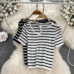 Women's T Shirts Summer Korean Version Of The Round Neck Hollow-out Collision Colour Stripes Knitted Blouse Slim Belt Chain Short-sleeved