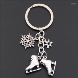 Keychains 1pc Antique Silver Skates Snowflake Pendant Key Ring Skating Chain Keychain Jewelry For Winter Gift Fred22
