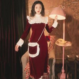 Casual Dresses Vintage Burgundy Velvet Long Dress With Bag 2023 Retro Lace Stand Collar Petal Sleeve Woman Party Night Vestido Mujer