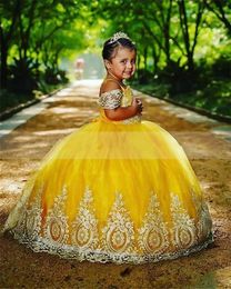 Yellow Girls Pageant Dresses Princess Tulle Lace Appliques Beads Kids Flower Girl Dress Ball Gown Birthday Gowns Floor Length Off Shoulder Spaghetti Straps