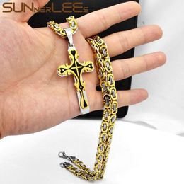 Pendant Necklaces SUNNERLEES 316L Stainless Steel Jesus Christ Cross Necklace Byzantine Link Chain Men Boys Gift SP244