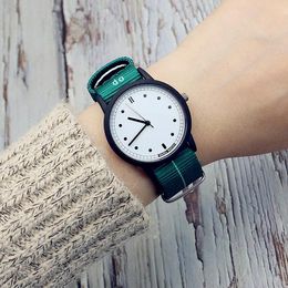 Wristwatches Montre FemmeMake Watch Strap Student Fashion Young People Package MailWristwatches