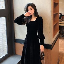 Casual Dresses Fashion Black Vintage Dress Female High Waist Spring Autumn Long Slim Velvet For Women 2023 Roupas Feminina