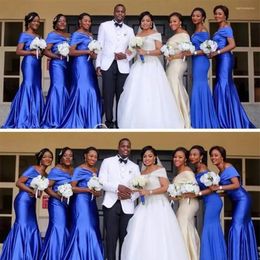 2023 Royal Blue Mermaid Bridesmaid Dresses Off The Shoulder Beaded Floor Length Ruched Sleeveless Satin Custom Made Plus Size Maid Of Honor Gowns 401 401