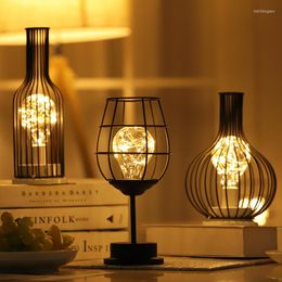 Table Lamps LED Retro Bulb Iron Winebottle Copper Wire Night Light Battery Powered Decorate For Home Bedroom El Desk