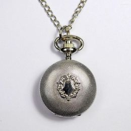 Pocket Watches Quartz Watch Embossed Antique Polished Back Shell Casual Mini Fob Fashion Chain Lock Two Colors