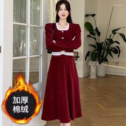 Casual Dresses Trill Zhi Dazzle 2023 Small Sweet Wind Corduroy Suit Skirt Stitching Bud Silk Two-piece Half-length Dress