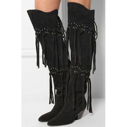 Botas pontiagudas mulheres dedo de dedão longa camurça com franjas com borla preta joelho alto inverno de inverno sólido moda de festa sapatos vendendo 789