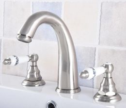 Bathroom Sink Faucets Brushed Nickel Double Handle Basin Faucet Deck Mounted Tub Mixer Taps Widespread 3 Holes Nnf692