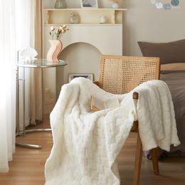 Blankets White Blanket Sofa Winter Office Nap Shawl Half Velvet Thick Cotton Warm